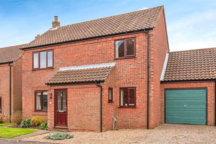 3 Bedroom Detached House For Sale In St Andrews Close, Worstead, North Walsham, NR28