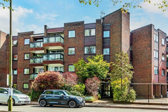 2 Bedroom Flat To Rent In Oakleigh Court, Church Lane, Oxted, RH8