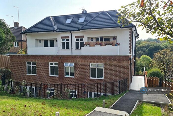 2 Bedroom Flat To Rent In Hydethorne Heights, South Croydon, CR2