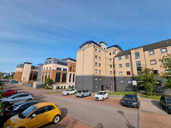 2 Bedroom Flat To Rent In Riverside Drive, The City Centre, Aberdeen, AB11