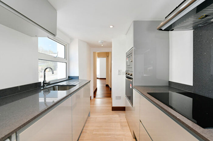 1 Bedroom Apartment To Rent In Winterstoke Road, London, SE6