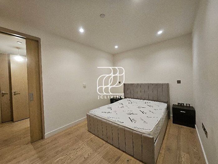 1 Bedroom Flat To Rent In Pilot Walk, London, SE10