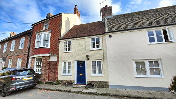 2 Bedroom Cottage For Sale In Long Street, Cerne Abbas, Dorchester, DT2