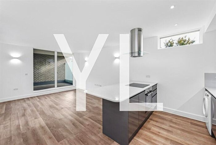 1 Bedroom Flat To Rent In River Quaggy Apartments, Lee Road, Blackheath, SE3