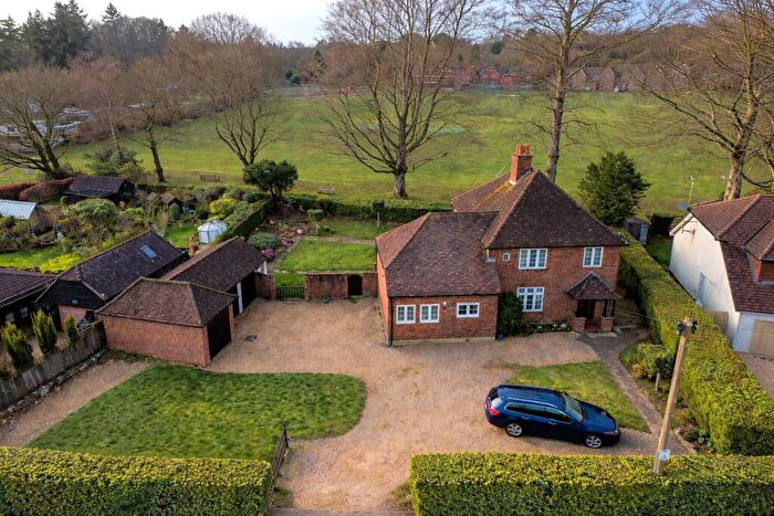 4 Bedroom Detached House For Sale In Hale House Lane, Churt, Farnham, Surrey, GU10