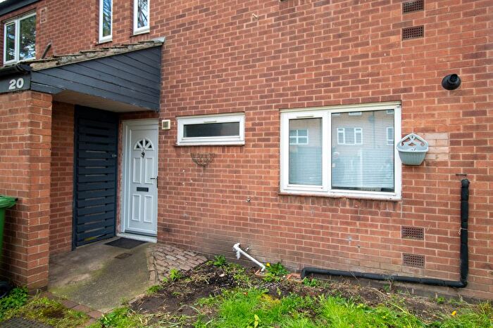 1 Bedroom Maisonette For Sale In Houseman Gardens, Nottingham, NG2