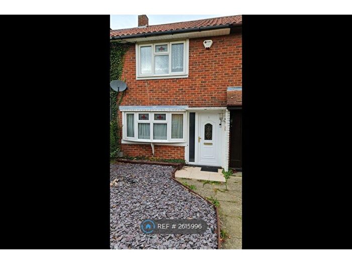 2 Bedroom Terraced House To Rent In Deepdene, Basildon, SS16