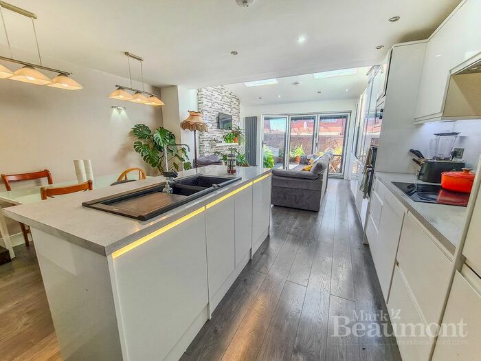 4 Bedroom End Of Terrace House To Rent In Radnor Road, London, SE15