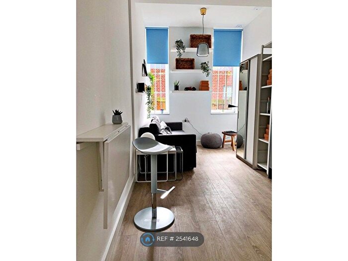 1 Bedroom Flat To Rent In Church Way, Edgware, HA8