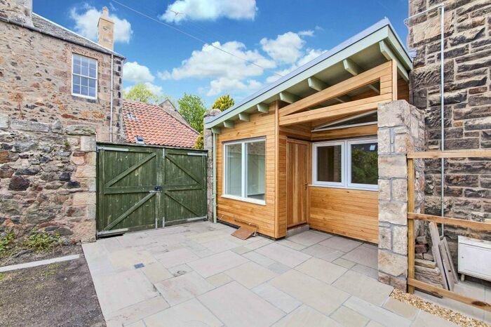 2 Bedroom Flat To Rent In B Vetch Park, Haddington, EH41