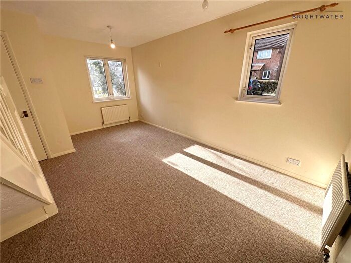 2 Bedroom End Of Terrace House To Rent In Victoria Gardens, Ringwood, Hampshire, BH24