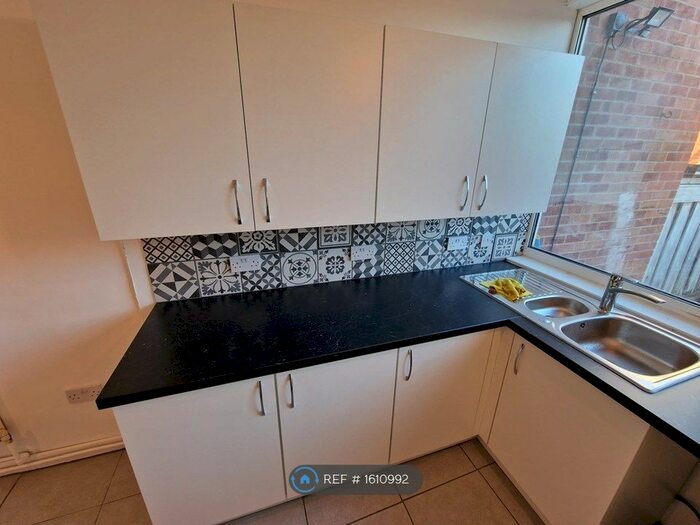 2 Bedroom Maisonette To Rent In Stubbs Road, Leicester, LE4