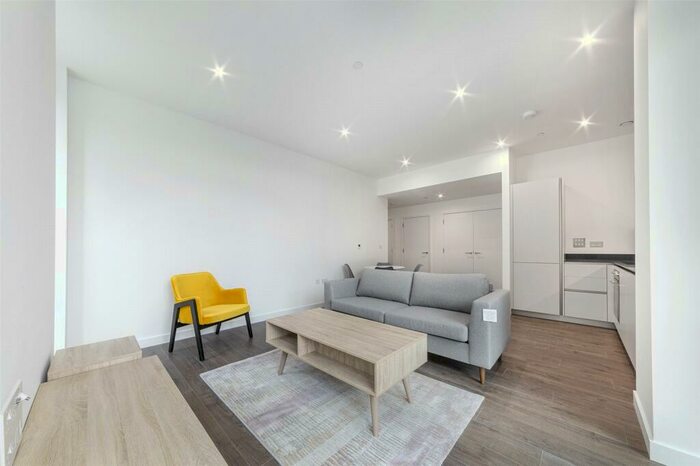 2 Bedroom Apartment To Rent In Coster Avenue, London, N4