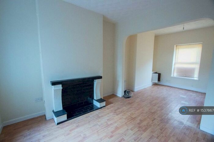 2 Bedroom Terraced House To Rent In Hoskins Street, Newport, NP20