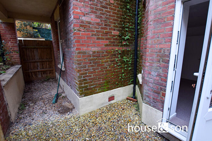 1 Bedroom Apartment For Sale In St Peters Road, Bournemouth, Dorset, BH1