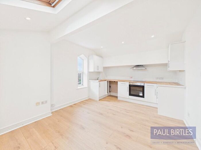 2 Bedroom Flat To Rent In Flixton Road, Urmston, Trafford, M41