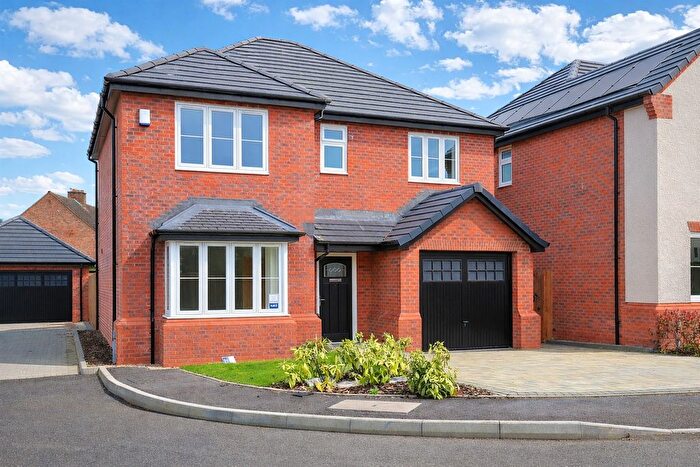 4 Bedroom Detached House For Sale In Lichfield Road, Bloxwich, Walsall, WS3