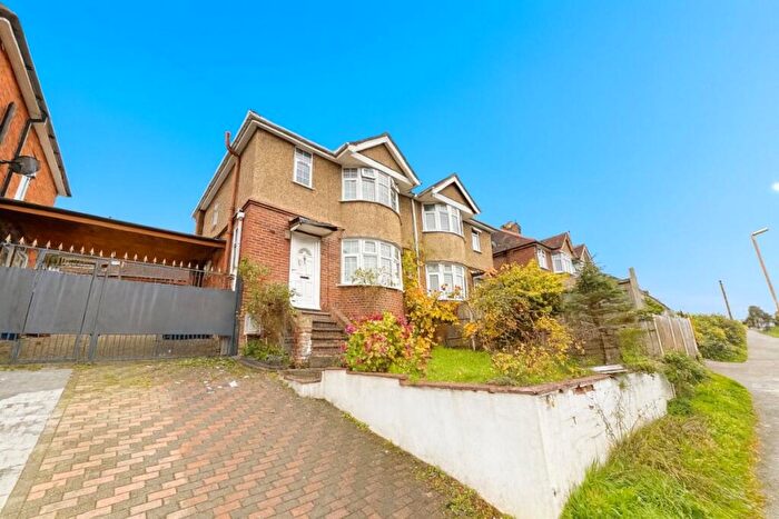 3 Bedroom Semi-Detached House To Rent In Chairborough Road, High Wycombe, HP12