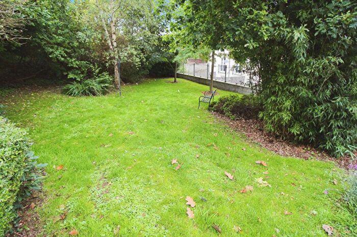1 Bedroom Flat For Sale In West Hill, Portishead, North Somerset, BS20