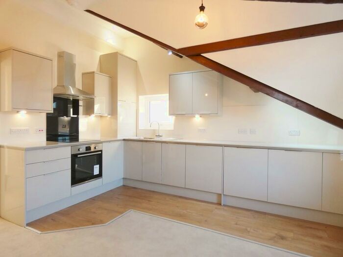 1 Bedroom Apartment To Rent In Lightburne Avenue, Lytham St. Annes, FY8