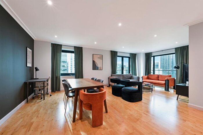 2 Bedroom Apartment To Rent In Discovery Dock Apartments, London, E14