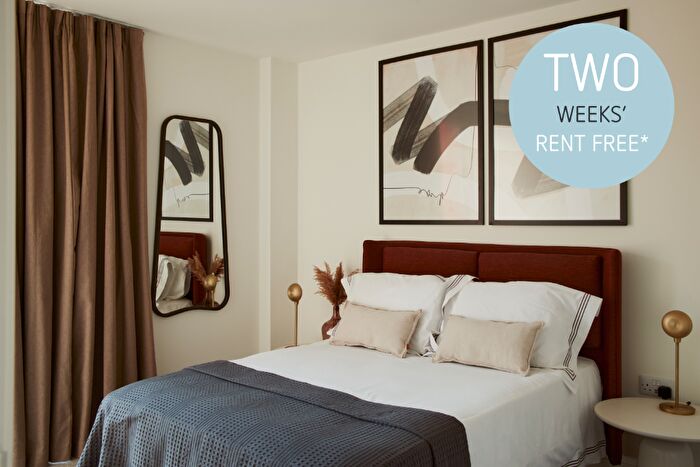 2 Bedroom Flat To Rent In Warroch Path, Glasgow, G3