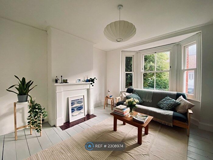 3 Bedroom Semi-Detached House To Rent In Marston Street, Oxford, OX4