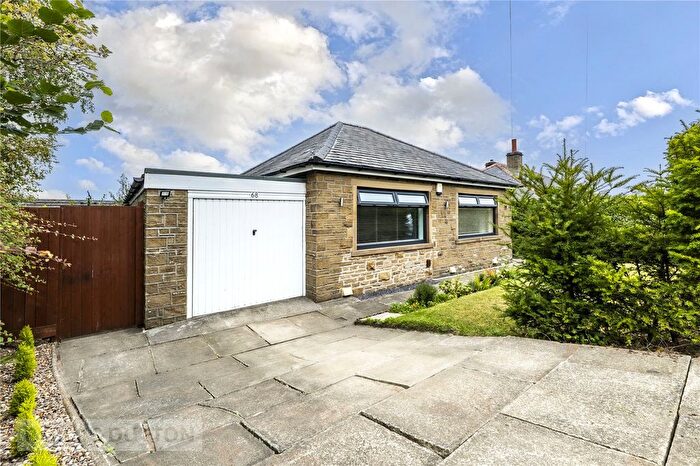 2 Bedroom Bungalow For Sale In Tom Lane, Crosland Moor, Huddersfield, West Yorkshire, HD4