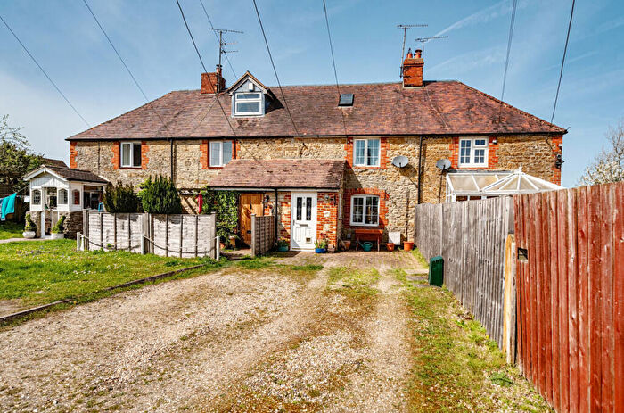 3 Bedroom Terraced House For Sale In Wakes Place, Longcot, Faringdon, Oxfordshire, SN7