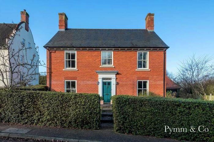 4 Bedroom Detached House For Sale In Devon Way, Trowse, NR14