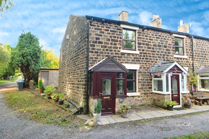 2 Bedroom End Of Terrace House For Sale In Water Street, Glossop, Derbyshire, SK13