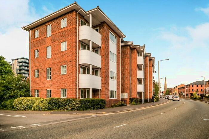 2 Bedroom Flat To Rent In Queens Road, Reading RG1