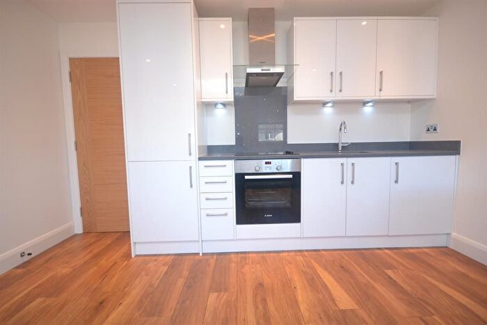 1 Bedroom Flat To Rent In Oxford Road, Reading, Berkshire, RG1