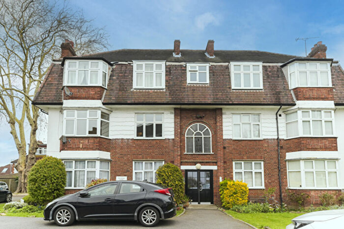 2 Bedroom Flat For Sale In Sherwood Hall, East End Road, N2