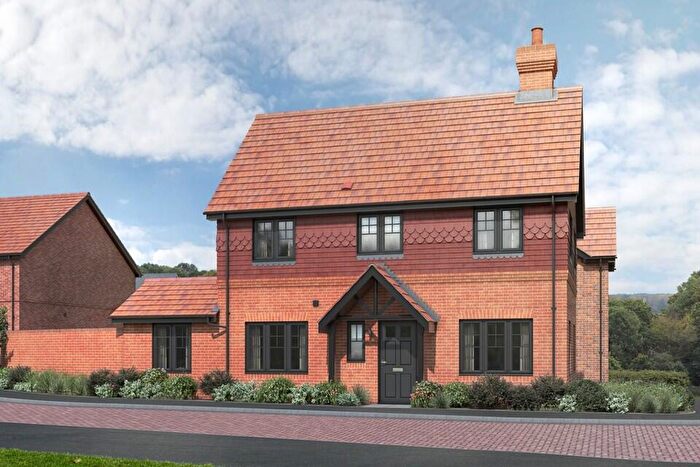 3 Bedroom Detached House For Sale In Birchwood, Farnham, GU9