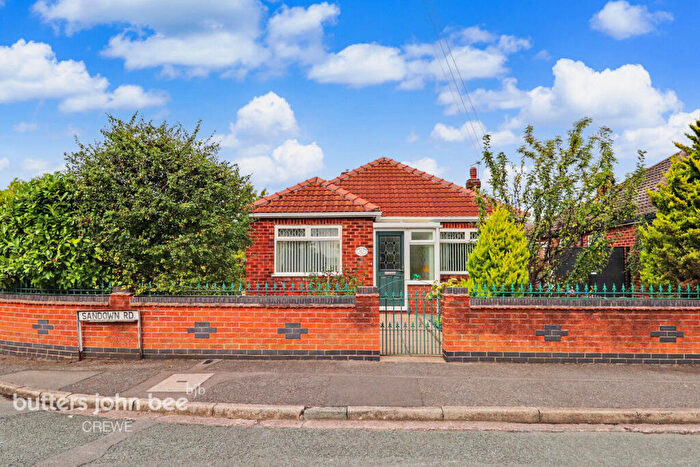 2 Bedroom Detached Bungalow For Sale In Sandown Road, Crewe, CW1