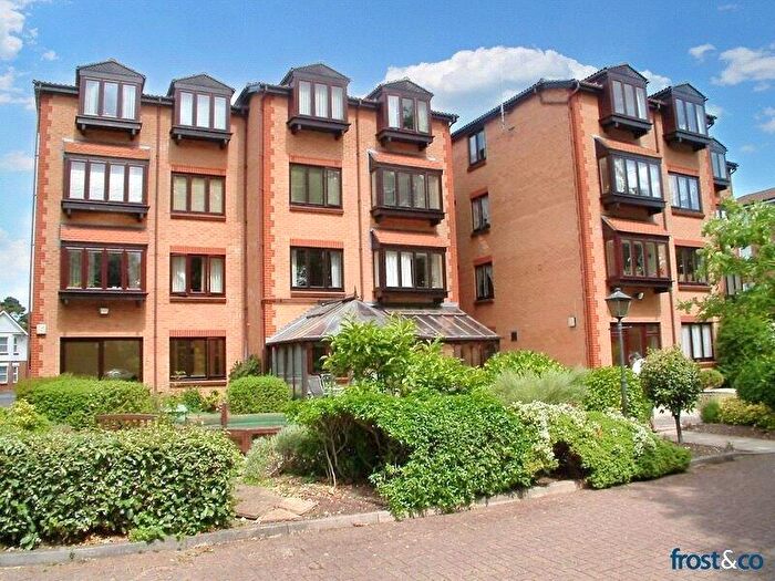 1 Bedroom Retirement Property For Sale In Parkstone Road, Poole, Dorset, BH15