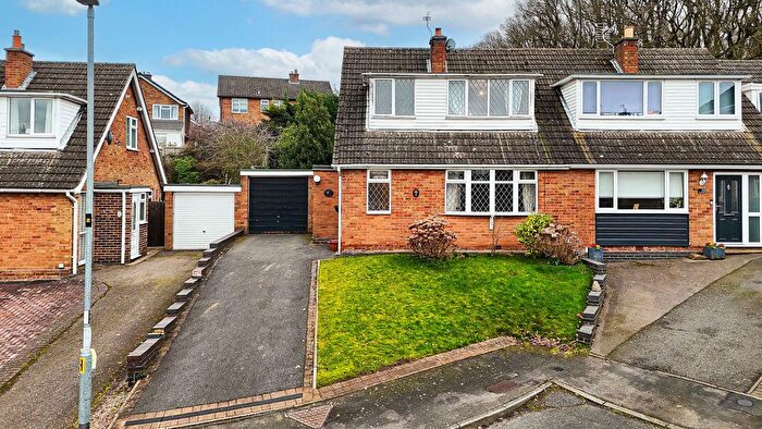 3 Bedroom Semi-detached House For Sale In Redmoor Close, Market Bosworth, CV13