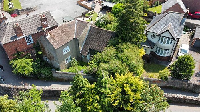4 Bedroom Detached House For Sale In Church Gate, Shepshed, Leicestershire, LE12