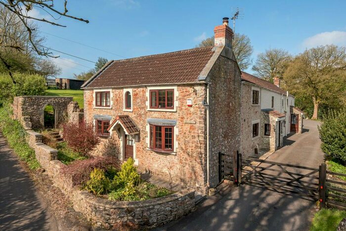 6 Bedroom Detached House For Sale In Moorwood, Oakhill Radstock, BA3