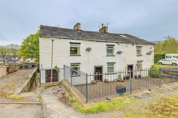 3 Bedroom End Of Terrace House To Rent In Townsend Fold, Rawtenstall, Rossendale, BB4