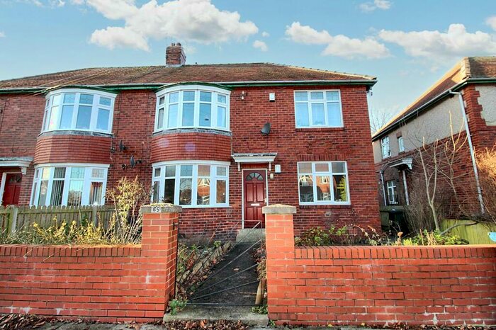 2 Bedroom Flat To Rent In Strathmore Road, Gosforth, Newcastle Upon Tyne, Tyne And Wear, NE3