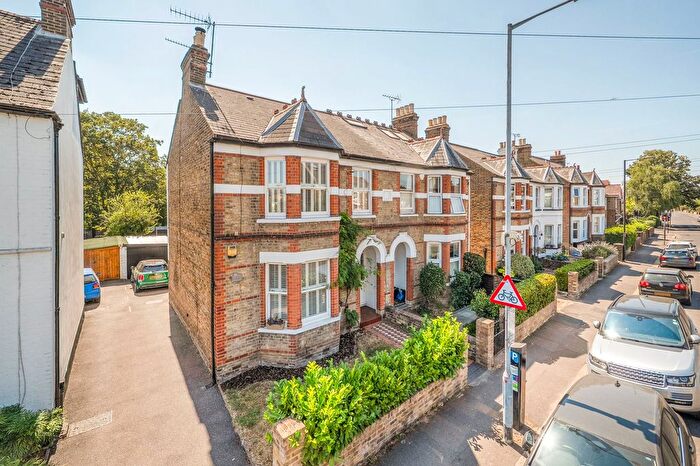 2 Bedroom Flat For Sale In Clarence Road, Windsor, SL4
