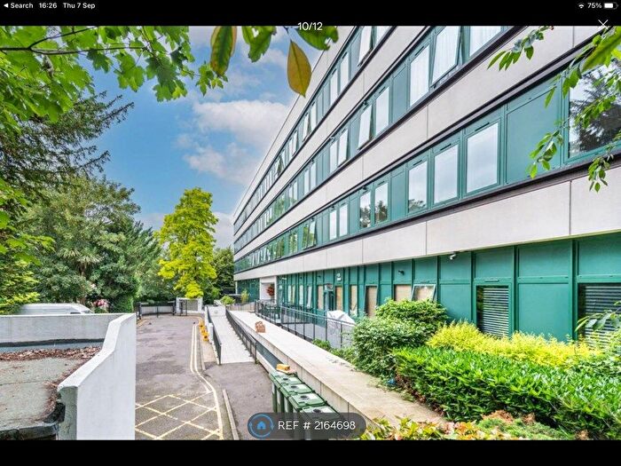 2 Bedroom Flat To Rent In Greystoke House, London, W5