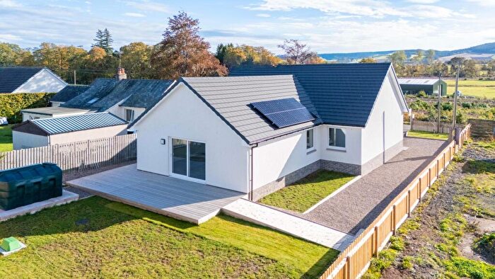 4 Bedroom Detached Bungalow For Sale In Coupar Angus, Blairgowrie, PH13