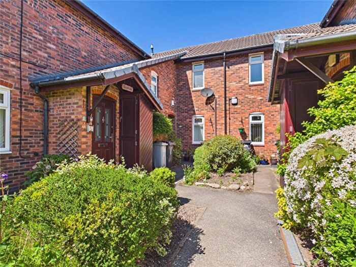 2 Bedroom Apartment For Sale In Nightingale Close, Wilmslow, Cheshire, SK9