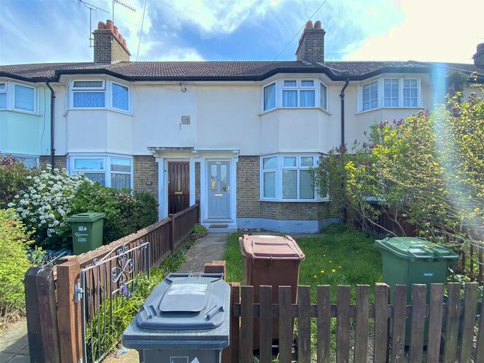 2 Bedroom Terraced House To Rent In Dawson Avenue, Barking, IG11
