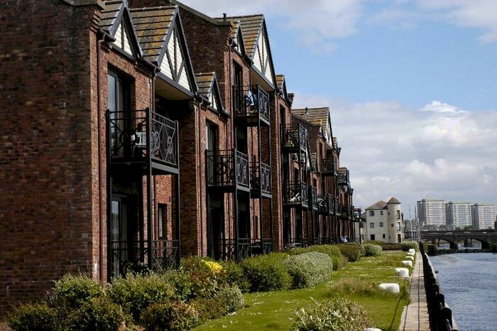 1 Bedroom Flat To Rent In North Harbour Street, Ayr, South Ayrshire, KA8