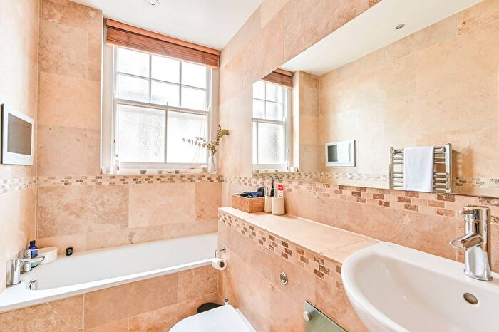 3 Bedroom Flat To Rent In Norfolk Mansions, Prince Of Wales Drive, Battersea Park, London, SW11