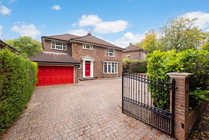 4 Bedroom Detached House For Sale In Epsom, Surrey, KT18